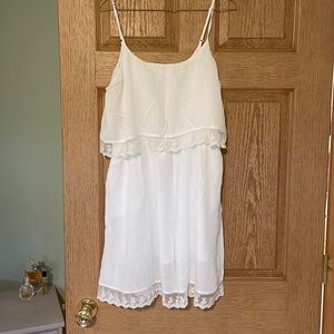 Ladies cream lace detail summer dress